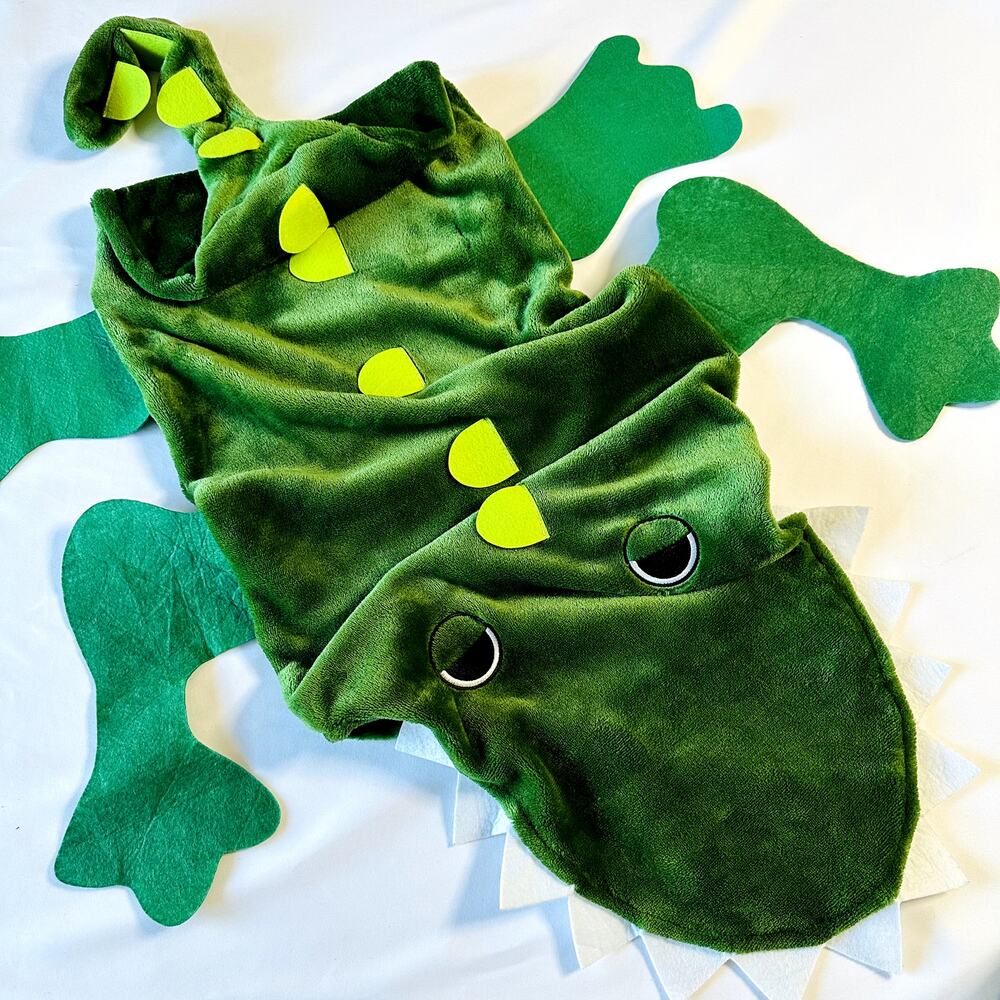 Crocodile Soft Fleece Animal Tail Snuggle Blanket Sleeping Bag